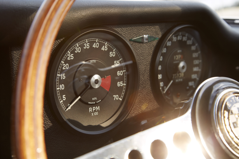 Illustration for article titled Jaguar Brings Back The Lightweight E-Type And It Is Unbelievably Sexy